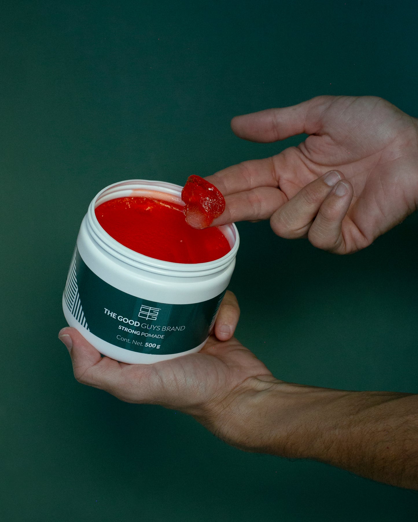 STRONG POMADE 500 G / 17.6 OZ